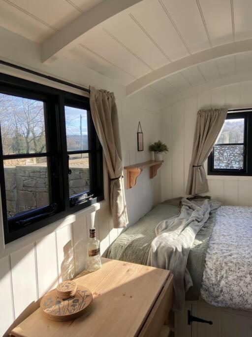 Peaceful Shepherd'S Hut In Beautiful Countryside. Linlithgow Bagian luar foto