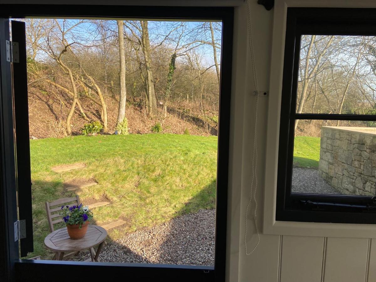 Peaceful Shepherd'S Hut In Beautiful Countryside. Linlithgow Bagian luar foto