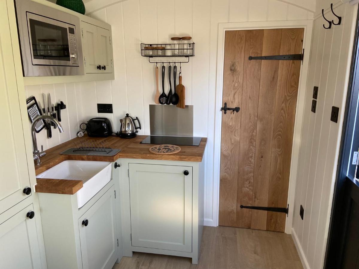 Peaceful Shepherd'S Hut In Beautiful Countryside. Linlithgow Bagian luar foto